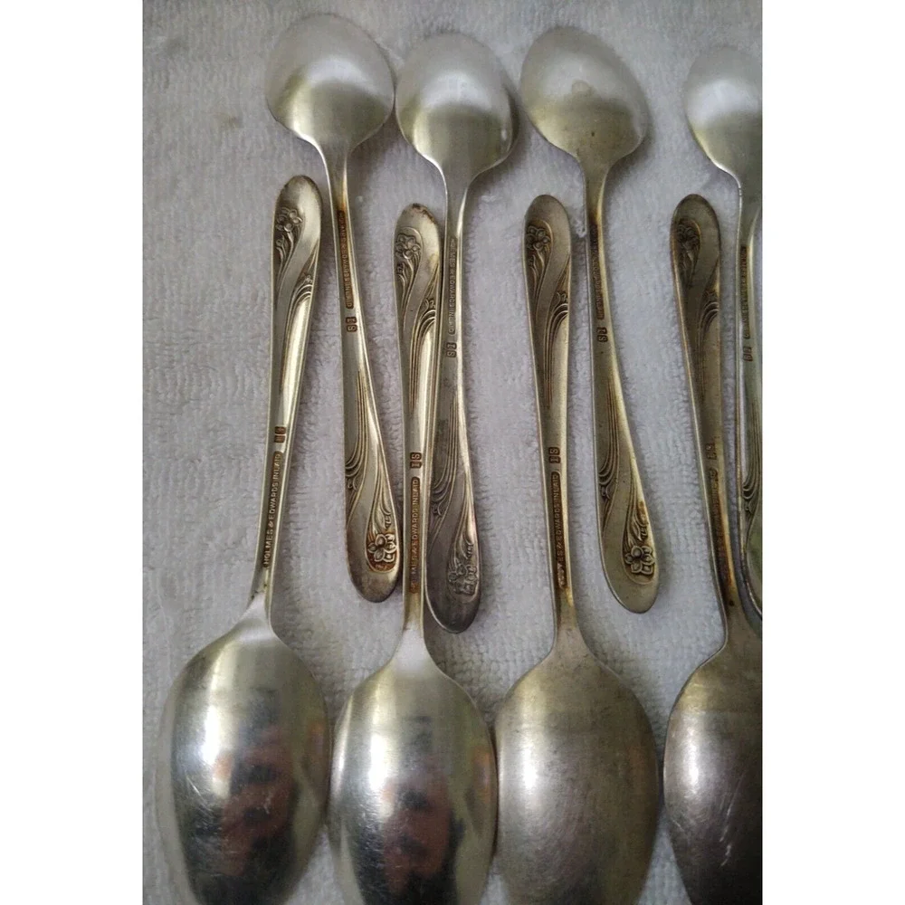 Holmes & Edwards Silverplate Silverware Romance Pattern Spoons 12 Pieces